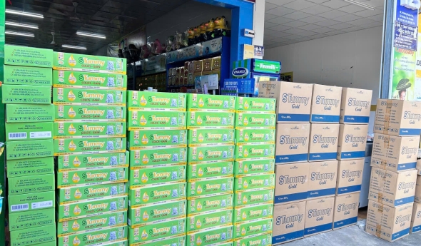 HÀNG LOẠT ĐƠN HÀNG LỚN ĐƯỢC PHÂN PHỐI TẠI ĐIỂM BÁN